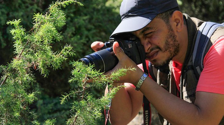 رحالة شاب يؤسس أول بنك معلومات لنباتات المغرب