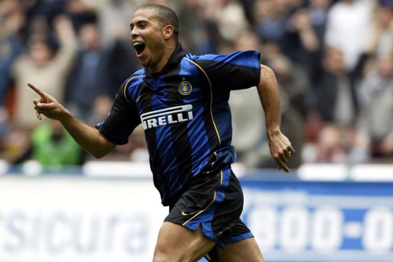 28 Apr 2002: Ronaldo of Inter Milan celebrates scoring during the Serie A match between Inter Milan and Piacenza, played at the
