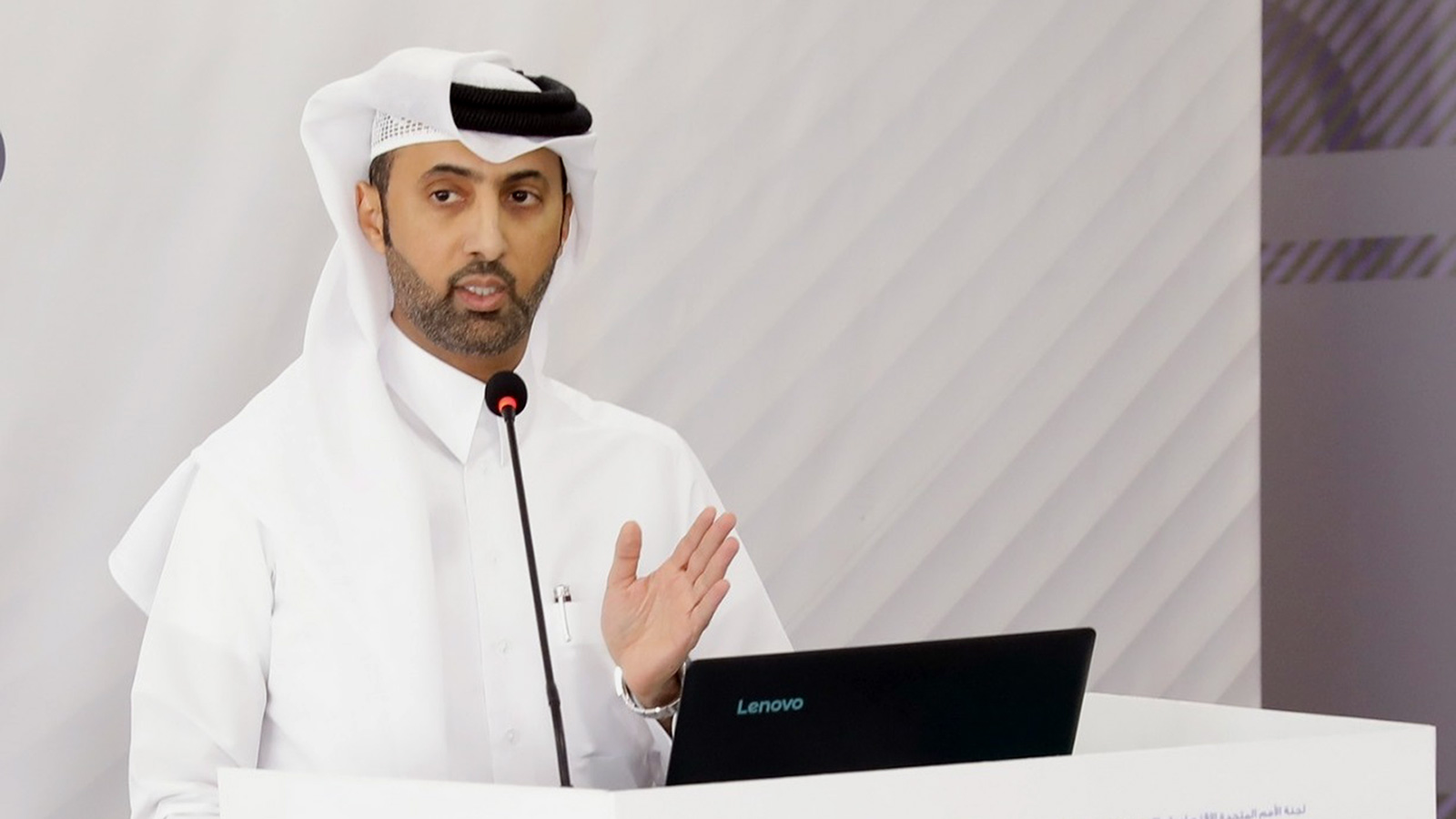 المدير التنفيذي لمركز أمان منصور اليافعي يرى أن قطر لا تعاني من إشكالية المساواة بين الجنسين (الجزيرة نت)