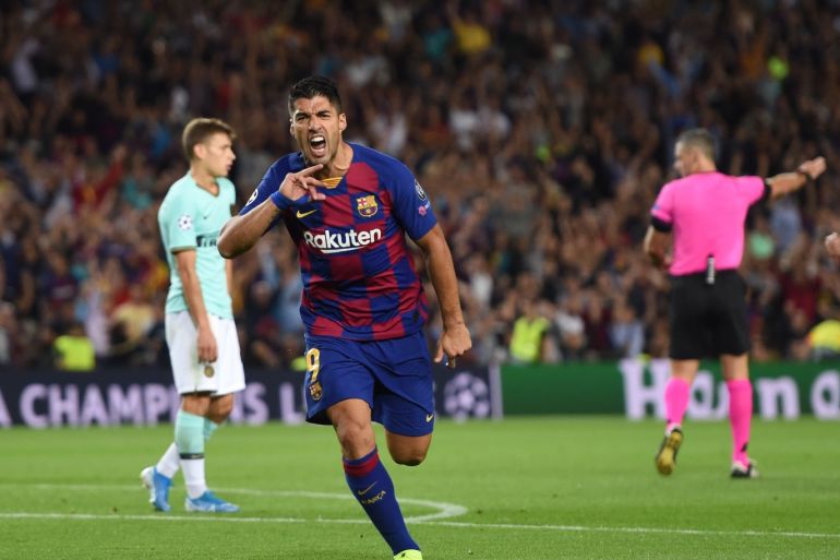 BARCELONA, SPAIN - OCTOBER 02: Luis Suarez of FC Barcelona celebrates after scoring his sides first goal during the UEFA Champions League group F match between FC Barcelona and FC Internazionale at Camp Nou on October 02, 2019 in Barcelona, Spain. (Photo by Alex Caparros/Getty Images)