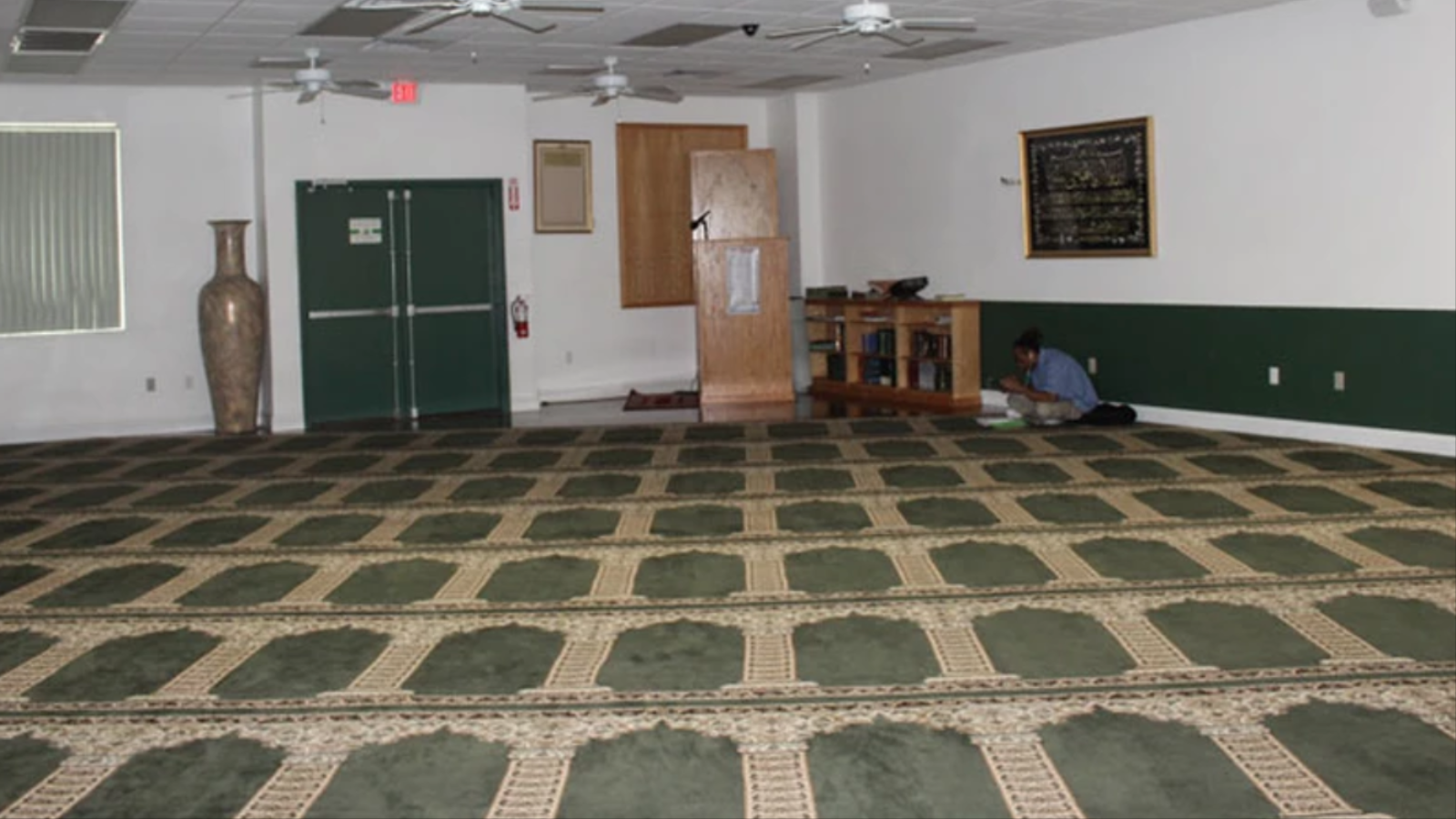 تأسس مسجد الصبور عام 1975 وهو أقدم مسجد في لاس فيغاس (مواقع التواصل)