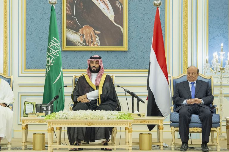 Yemeni government and STC sign 'Riyadh Agreement'- - RIYADH, SAUDI ARABIA - NOVEMBER 05: (----EDITORIAL USE ONLY – MANDATORY CREDIT - "BANDAR ALGALOUD / SAUDI KINGDOM COUNCIL / HANDOUT" - NO MARKETING NO ADVERTISING CAMPAIGNS - DISTRIBUTED AS A SERVICE TO CLIENTS----) Yemen's President Mansur Abdrabbuh Hadi (R), Crown Prince of Saudi Arabia Mohammad bin Salman Al Saud (C), Crown Prince of Abu Dhabi Mohammed bin Zayed Al Nahyan (L) take part in a signing ceremony of 'Riyadh Agreement' between the Yemeni government and the United Arab Emirates (UAE)-backed separatist forces, Southern Transitional Council (STC) in Riyadh, Saudi Arabia on November 05, 2019.