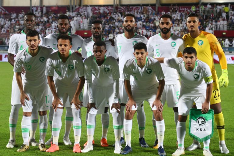 Soccer Football - Gulf Cup - Group B - Saudi Arabia v Kuwait - Abdullah bin Khalifa Stadium, Doha, Qatar - November 27, 2019 Saudi Arabia players pose for a team group photo before the match REUTERS/Ibraheem Al Omari