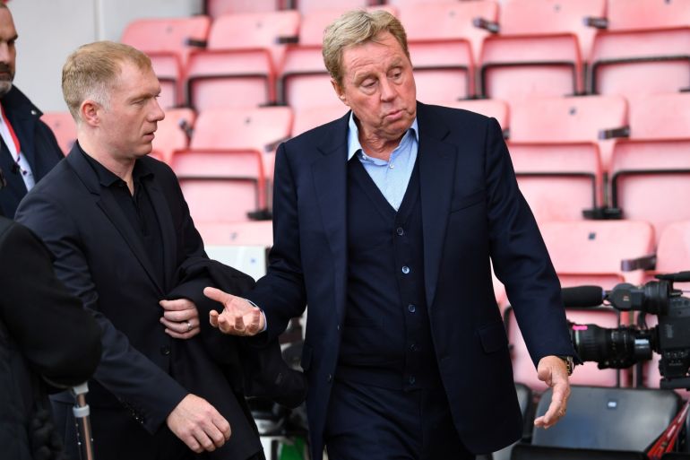 Soccer Football - Premier League - AFC Bournemouth v Manchester United - Vitality Stadium, Bournemouth, Britain - November 3, 2018 Former Manchester United player Paul Scholes with former Bournemouth manager Harry Redknapp before the match REUTERS/Dylan Martinez EDITORIAL USE ONLY. No use with unauthorized audio, video, data, fixture lists, club/league logos or