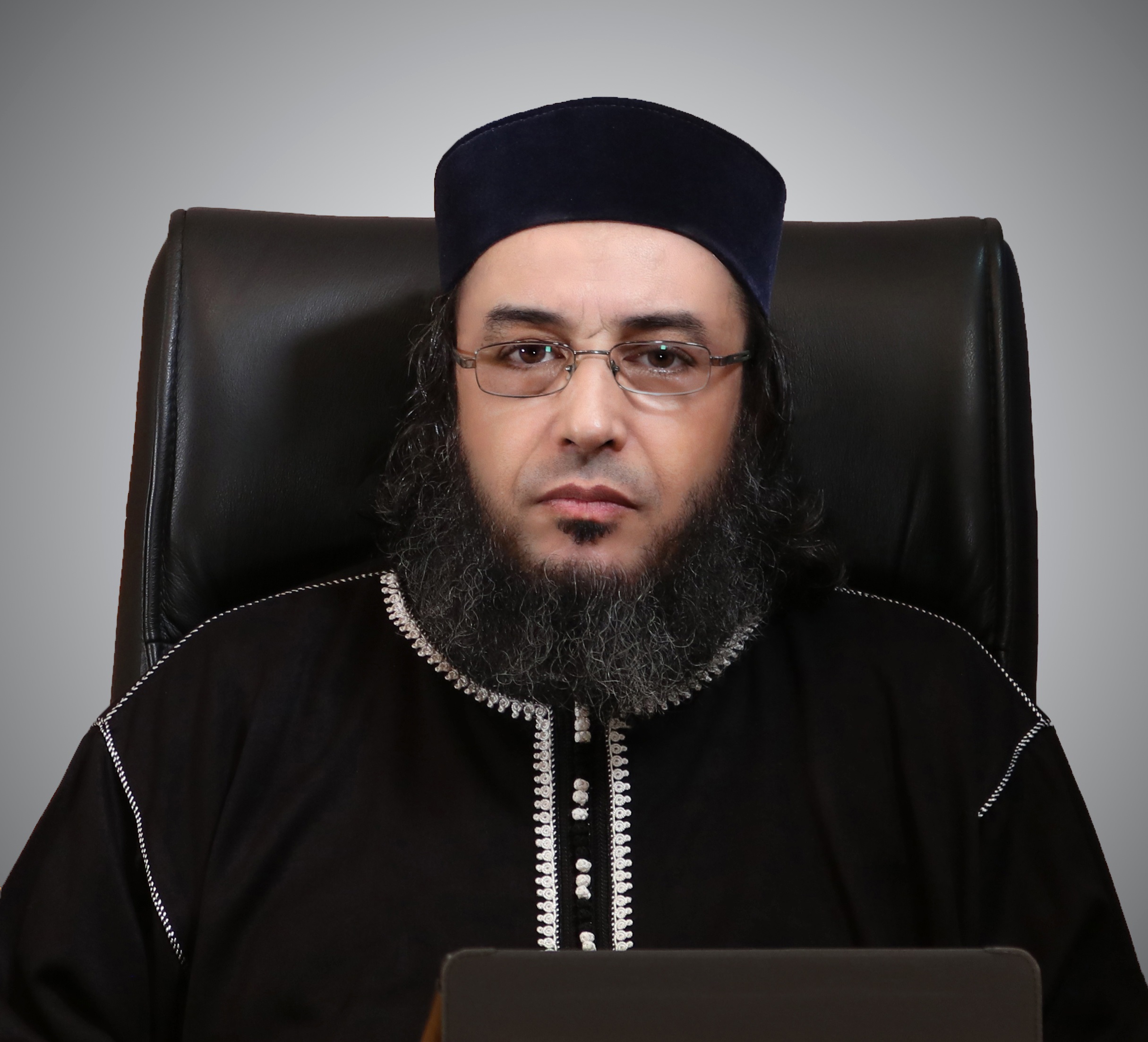 الشيخ عبد الغني العمري (مواقع التواصل)