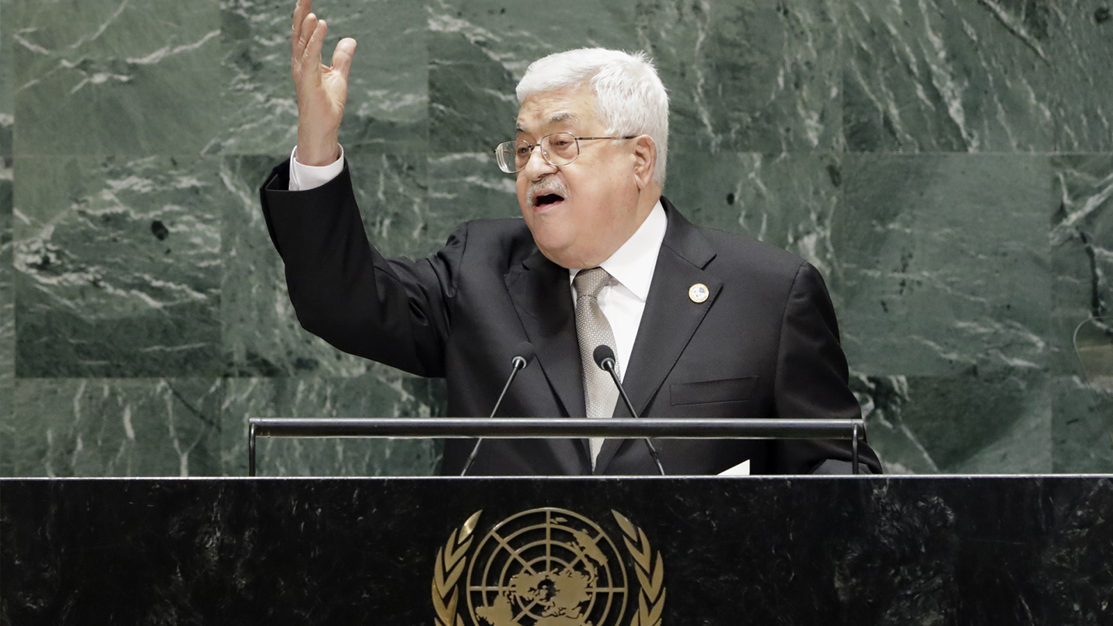 عباس قال في خطابه أمام الجمعية العامة للأمم المتحدة إنه سيدعو إلى انتخابات عامة (الجزيرة)