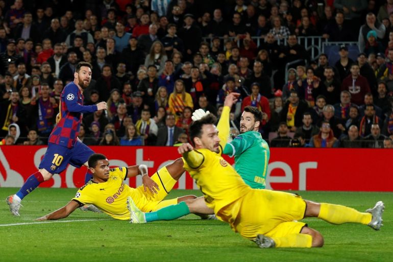 Soccer Football - Champions League - Group F - FC Barcelona v Borussia Dortmund - Camp Nou, Barcelona, Spain - November 27, 2019 Barcelona's Lionel Messi scores their second goal REUTERS/Albert Gea