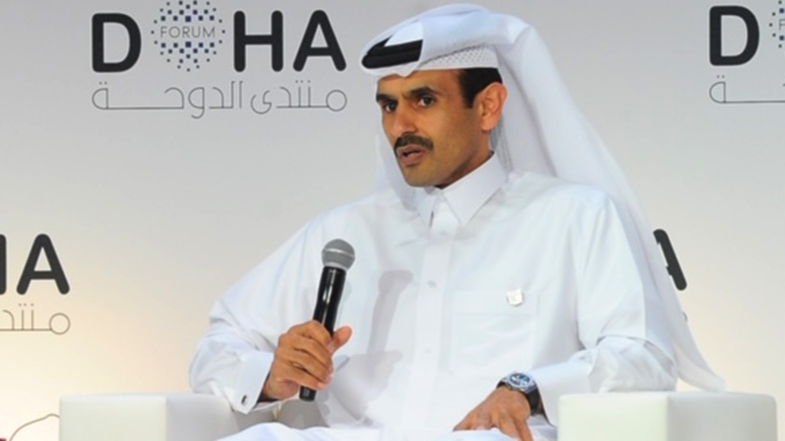 ‪وزير الطاقة القطري أكد أن الغاز المسال هو طاقة المستقبل وليس مصدر مرحلة انتقالية نحو الطاقات المتجددة‬ (الجزيرة)
