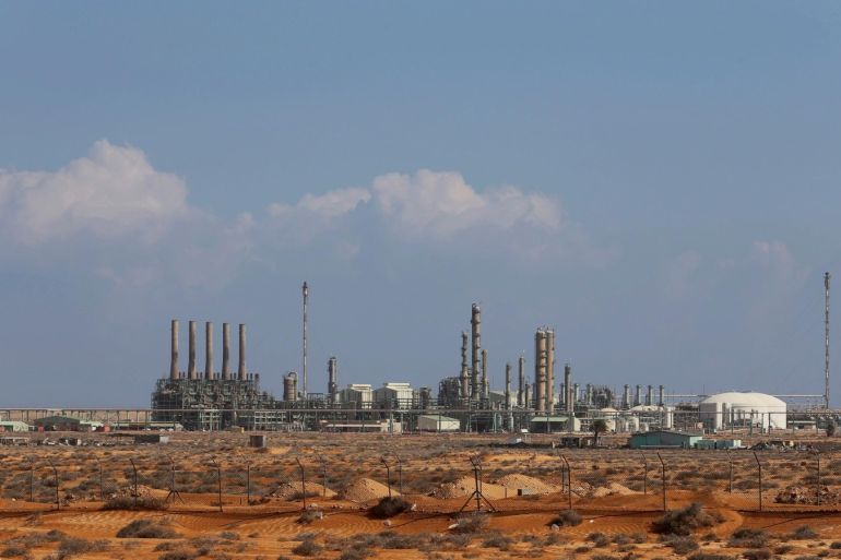 General view of the industrial zone at the oil port of Ras Lanuf March 11, 2014. REUTERS/Esam Omran Al-Fetori/File Photo