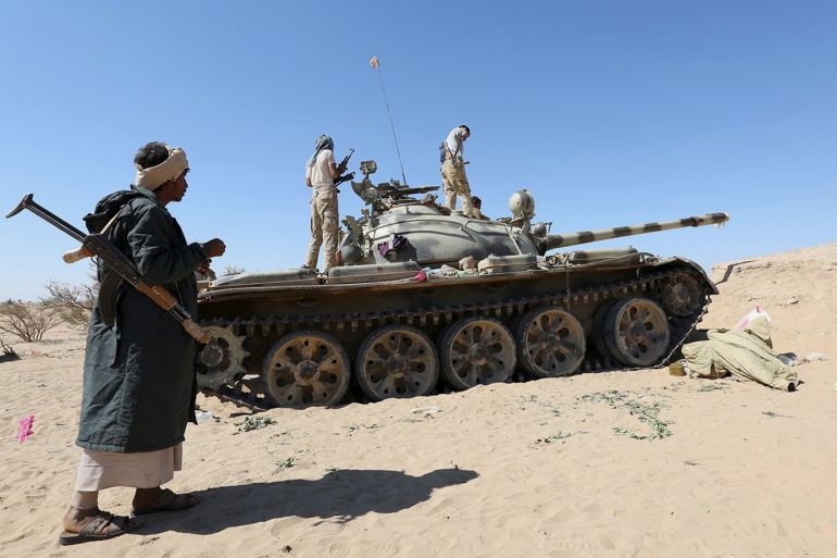 مواجهات عنيفة بين الجيش اليمني والحوثيين في صرواح غرب مأرب