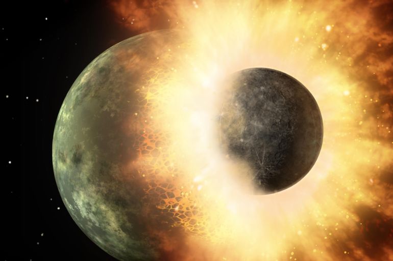 بحسب "فرضية الاصطدام العملاق" فإن القمر كان قد نشأ بسبب اصطدام الأرض مع كوكب "ثيا" (ويكيميديا)