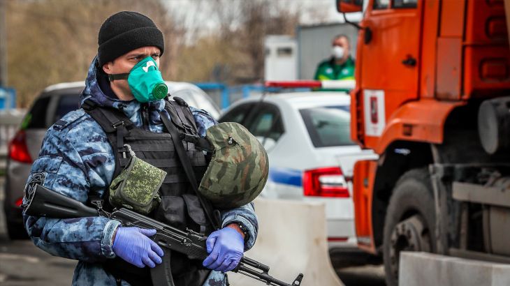 السلطات بموسكو تشدد إجراءاتها للحد من انتشار فيروس كورونا