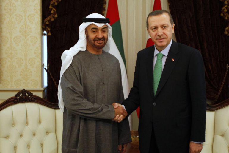 Abu Dhabi's Crown Prince Sheikh Mohammed bin Zayed Al Nahyan (L) shakes hands with Turkey's Prime Minister Recep Tayyip Erdogan before a meeting in Ankara February 28, 2012. REUTERS/Umit Bektas (TURKEY - Tags: POLITICS)