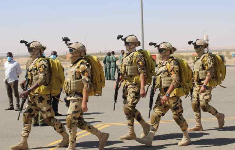 قوات من الصاعقة المصرية (صورة لاعلام مجلس السيادة السوداني)