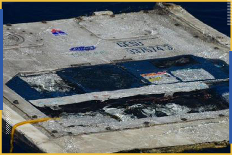 Debris is seen in the water from the El Faro search area in this handout photo provided by the US Coast Guard, October 6, 2015. Search and rescue teams resumed scouring the seas on Monday for the missing cargo ship El Faro and it mostly American crew, after it was caught in the eye of Hurricane Joaquin four days ago, the U.S. Coast Guard said. REUTERS/US Coast Guard/Handout via Reuters ATTENTION EDITORS - FOR EDITORIAL USE ONLY. NOT FOR SALE FOR MARKETING OR ADVERTISING CAMPAIGNS. THIS IMAGE HAS BEEN SUPPLIED BY A THIRD PARTY. IT IS DISTRIBUTED, EXACTLY AS RECEIVED BY REUTERS, AS A SERVICE TO CLIENTS