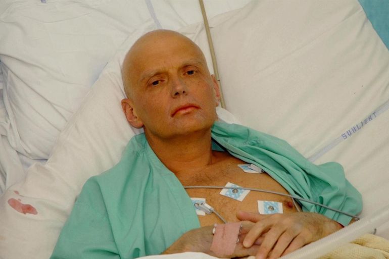 Alexander Litvinenko in hospital in London in 2006 PRESS ASSOCIATION