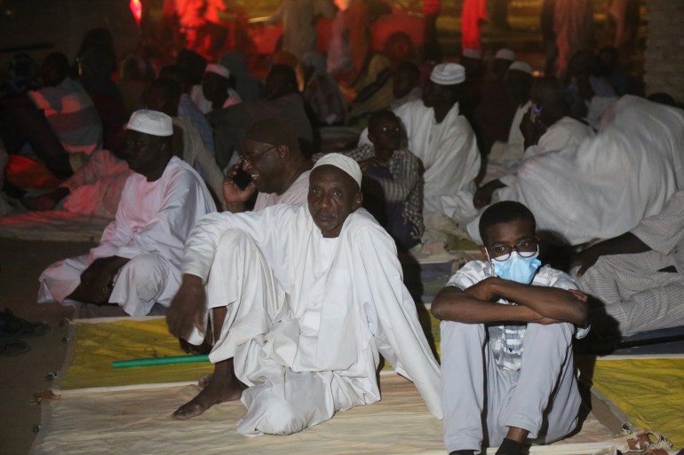 Sit-in protest outside Sudanese presidential palace