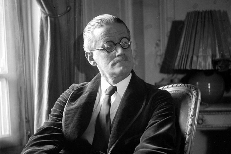 UNSPECIFIED - 1930: James Joyce (1882-1941), Irish writer. LIP-5258-016 (Photo by Roger Viollet via Getty Images/Roger Viollet via Getty Images)