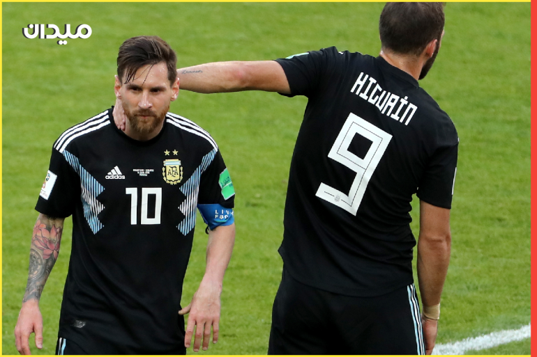 epaselect epa06813546 Lionel Messi of Argentina (L) and Gonzalo Higuain of Argentina react after the FIFA World Cup 2018 group D preliminary round soccer match between Argentina and Iceland in Moscow, Russia, 16 June 2018.