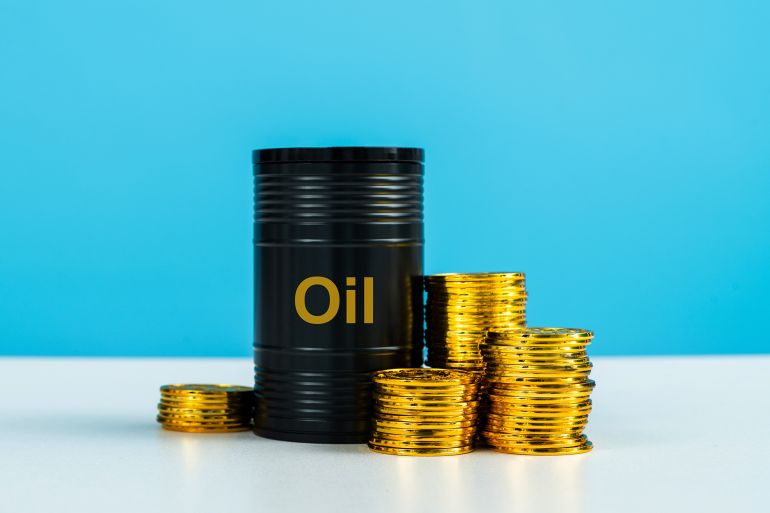 Oil tank with stack coins