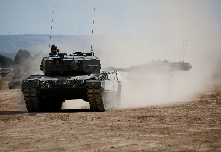 Spanish Armed Forces train Ukrainian military personnel on Leopard tanks, in Zaragoza