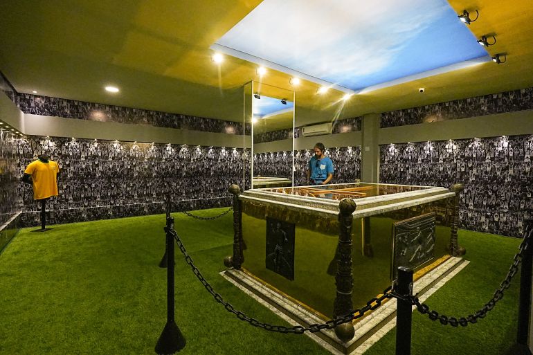 Mausoleum of football legend Pele opens to public in Brazil