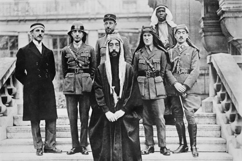 The Arabian Commission to the Peace Conference at Versailles and its advisors. Feisal front, TEL 3rd from right 22.1.1919 © IWM (Q55581)