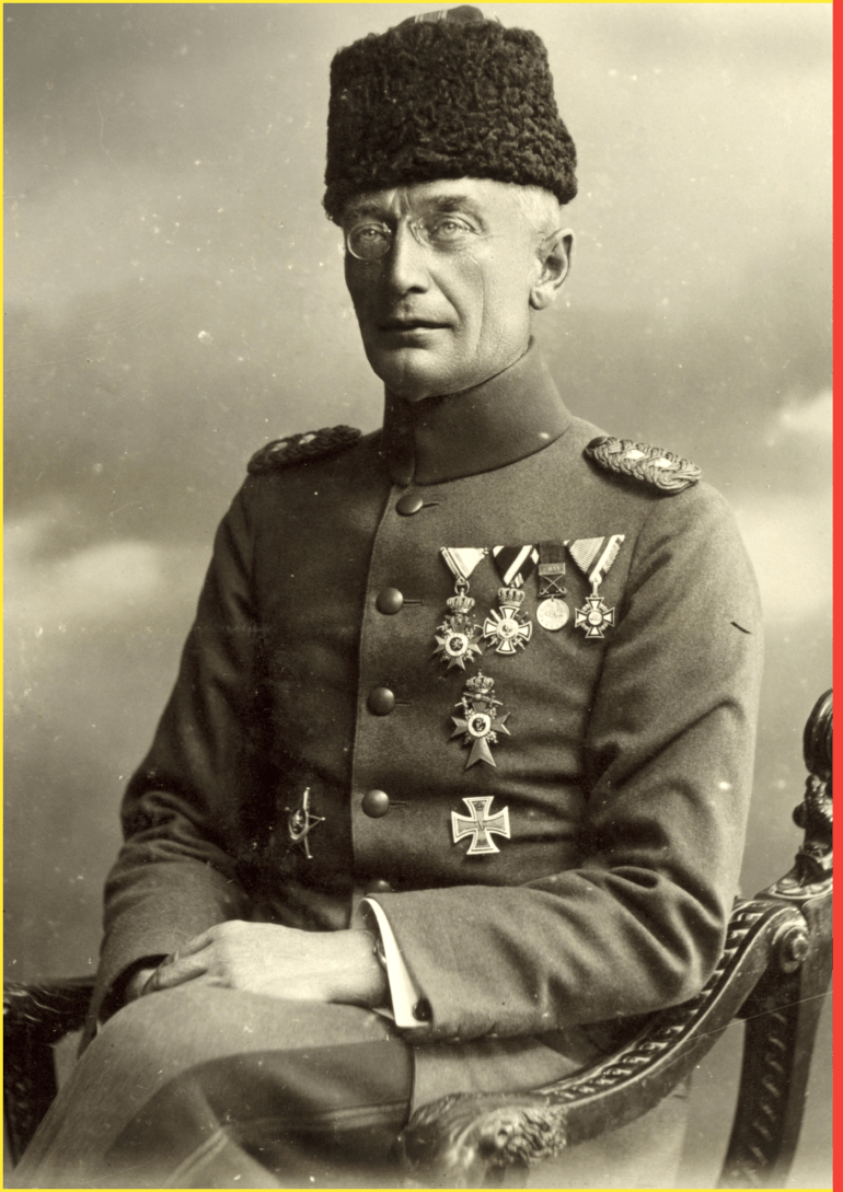 القائد العسكري الألماني "فون كريس".