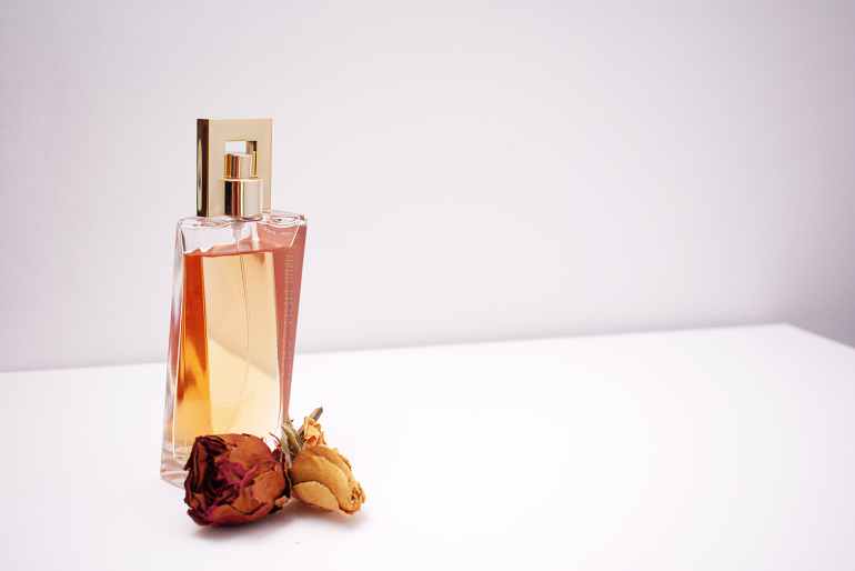 7 نصائح لدوام رائحة عطرك