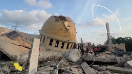 آثار القصف الإسرائيلي على غزة طالت البشر والحجر (رويترز)