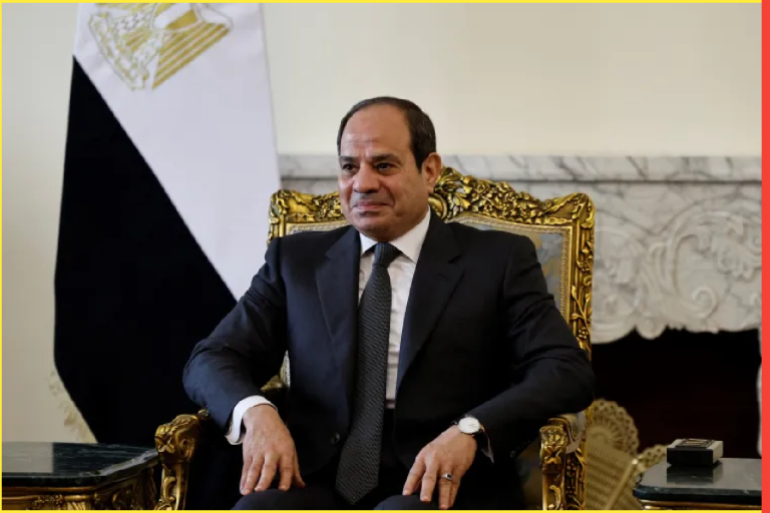 Egyptian President Abdel Fattah al-Sisi gestures during a meeting with the French armies minister at the Ittihadia presidential Palace in Cairo on November 15, 2023. (Photo by Khaled DESOUKI / AFP) (الفرنسية)