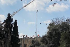 القدس - تركيب برج اتصالات ومراقبة فوق الرواق الغربي للمسجد الأقصى - خاصة بالجزيرة نت- 25 فبراير 2024
