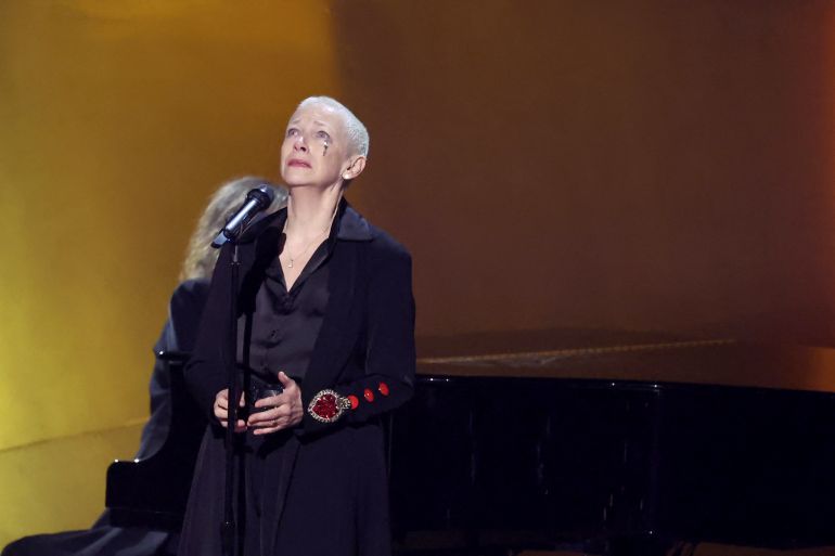 LOS ANGELES, CALIFORNIA - FEBRUARY 04: (FOR EDITORIAL USE ONLY) Annie Lennox performs onstage during the 66th GRAMMY Awards at Crypto.com Arena on February 04, 2024 in Los Angeles, California. Amy Sussman/Getty Images/AFP (Photo by Amy Sussman / GETTY IMAGES NORTH AMERICA / Getty Images via AFP)