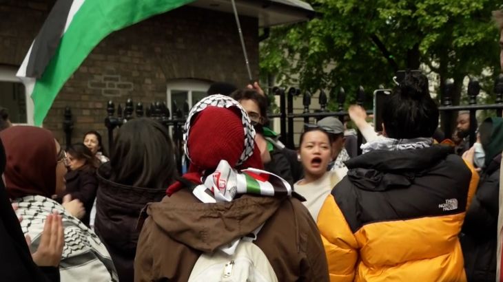 بريطانيا.. وقفة احتجاجية داخل كلية لندن الجامعية لدعم الشعب الفلسطيني