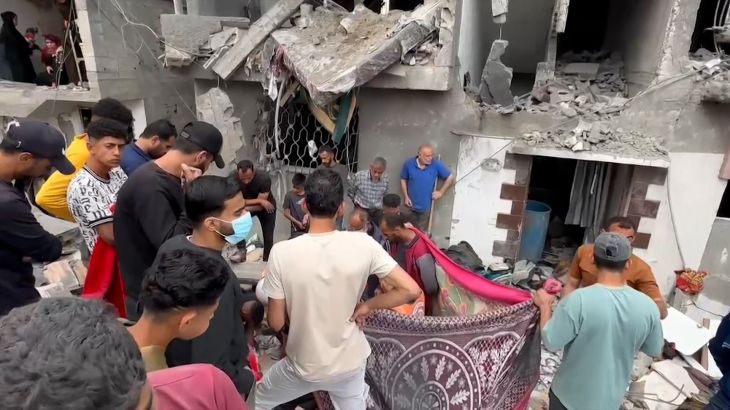 شهداء وجرحى ومفقودون في قصف إسرائيلي لمربع سكني بمخيم النصيرات