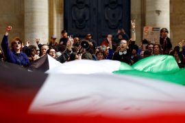 الاحتجاجات شملت مؤسسات جامعية عدة في فرنسا (رويترز)
